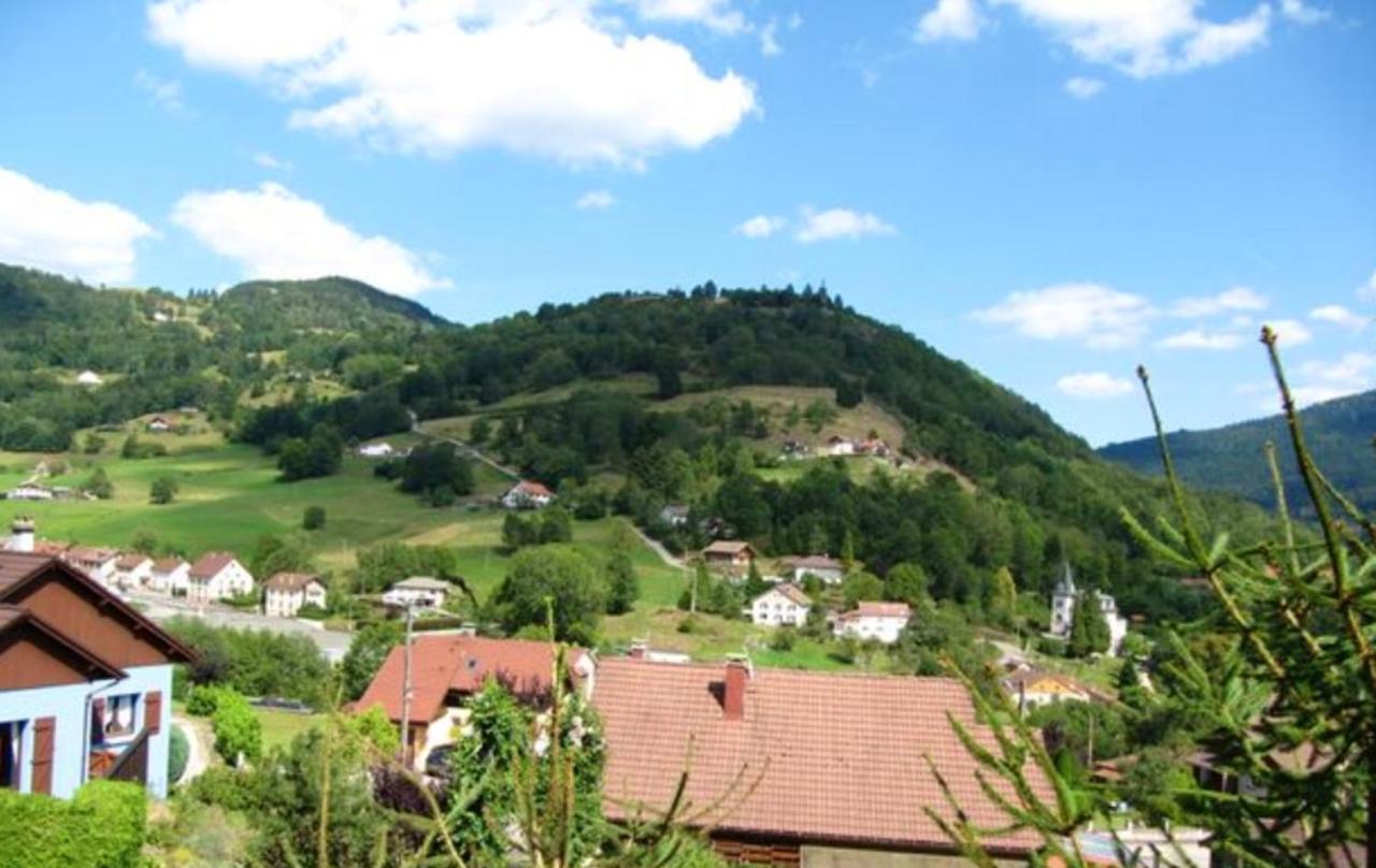 Appartement Cosy A Cornimont 30 M² Avec Terrasse Et Vue Montagne Εξωτερικό φωτογραφία